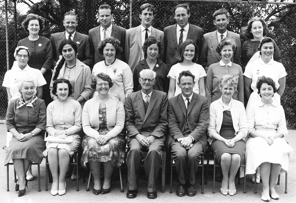 ks1964staff.jpeg: 3029x2085, 577k (2013 Oct 30 13:00)