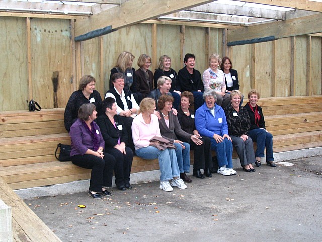 Khandallah School Reunion 2005 - click on image for larger picture