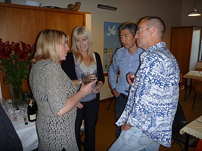 Reunion dinner (2009-11-07 18.41.52 P1000507 Simon.jpeg)