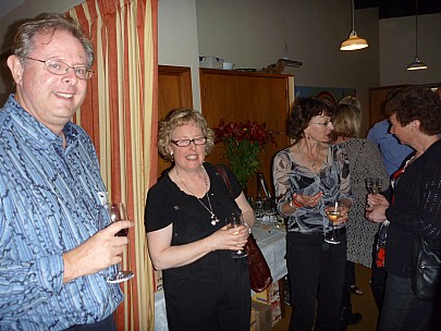 Reunion dinner (2009-11-07 18.42.05 P1000508 Simon.jpeg)